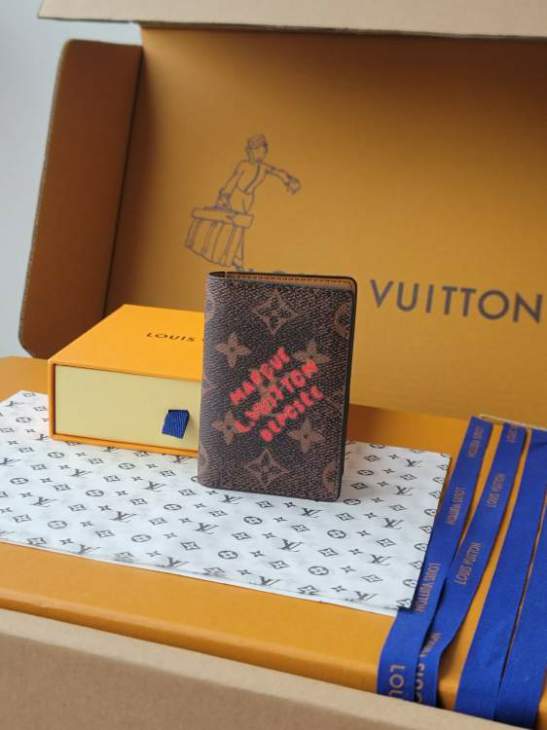 Picture of Louis Vuitton Wallets _SKUfw198953693fw